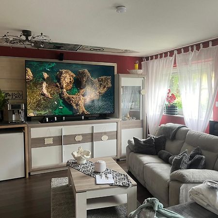 Gaestezimmer In Ratingen Bei Duesseldorf Mit Einem Hauch Luxus Buitenkant foto